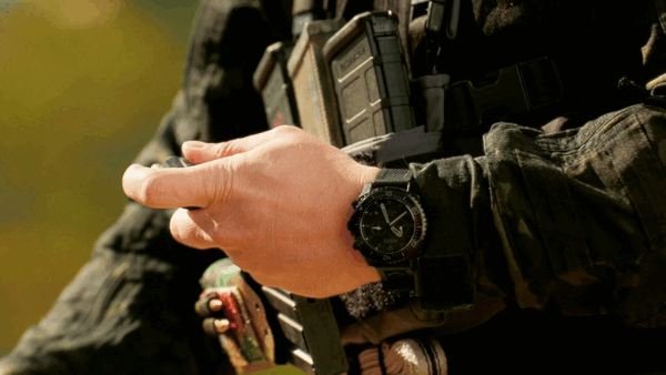Kore Essentials Battle Belt Gif Showcasing the Faster Draw Speed Achieved with Kore Battle Belts