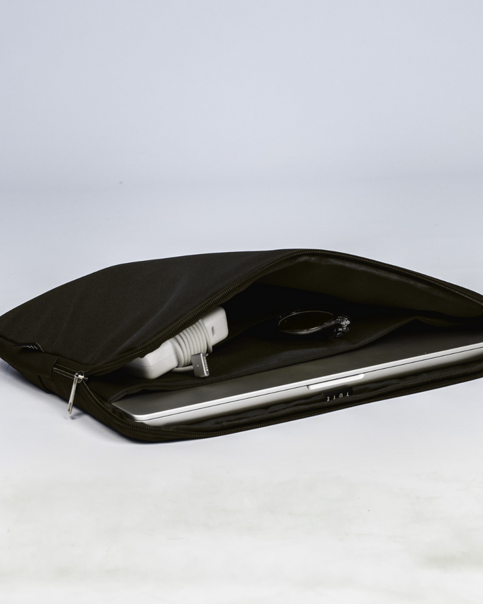 Black Laptop Sleeve | 13"