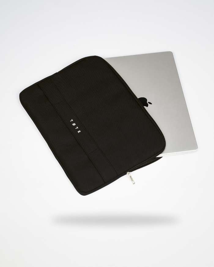 Black Laptop Sleeve | 16"