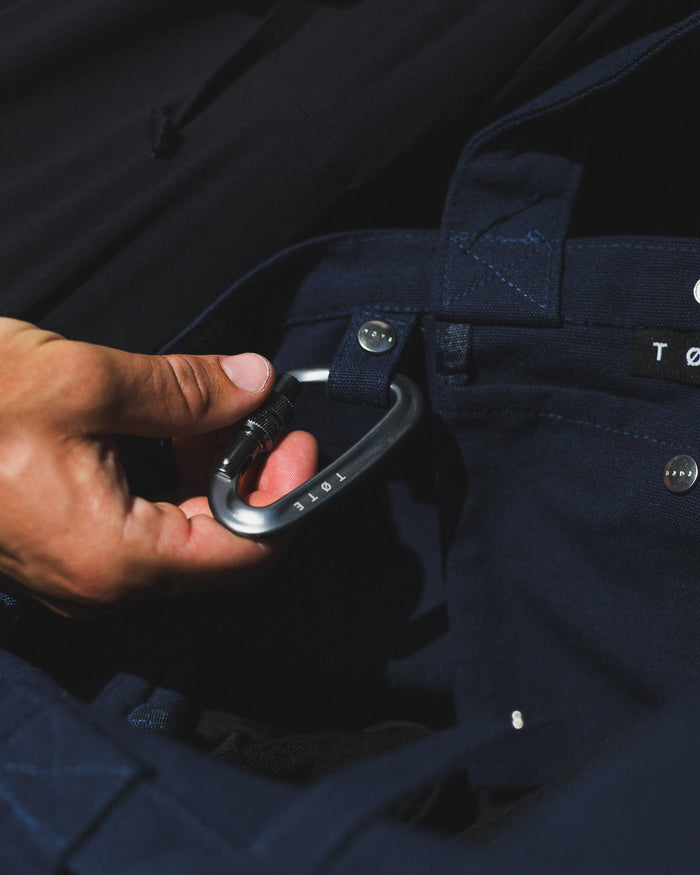 Carabiner |