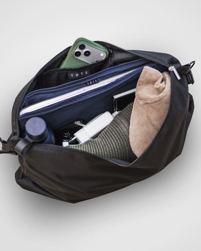 FIN Carry | Black