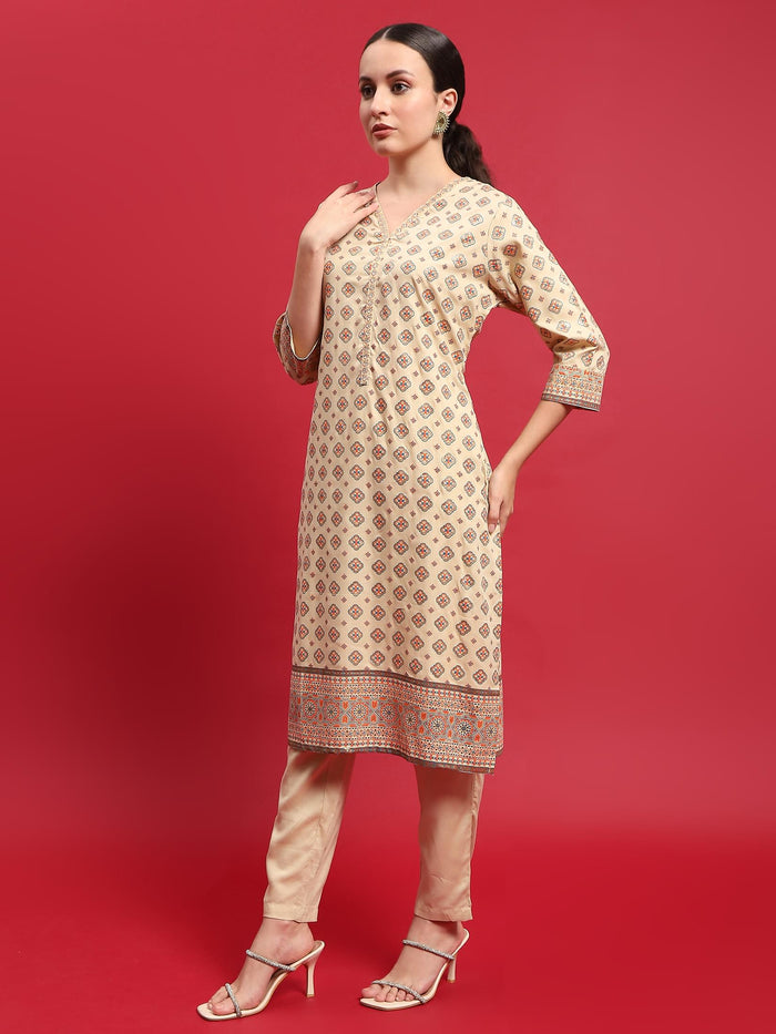Indiessence Women Liva (Rayon) Beige Ornamental Print Kurta With Trouser.