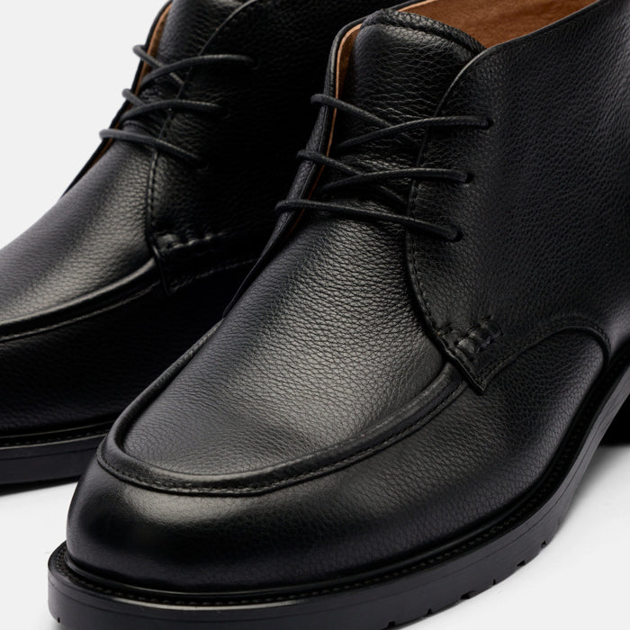 Logan Black Leather Chukka Boots