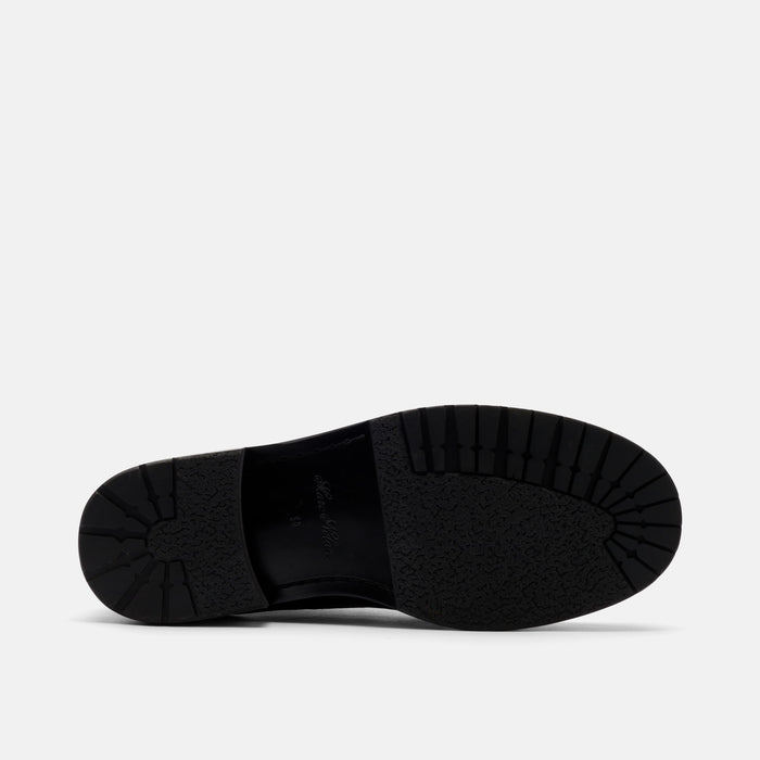 Logan Black Leather Chukka Boots