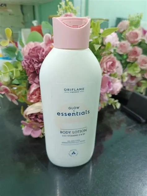 Oriflame Glow Essentials Body Lotion 250ml | With Vitamin E & B3 - Glow by Sudais