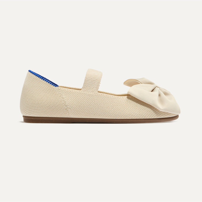 side | The Kids Big Bow Mary Jane in Conch shown from the side.