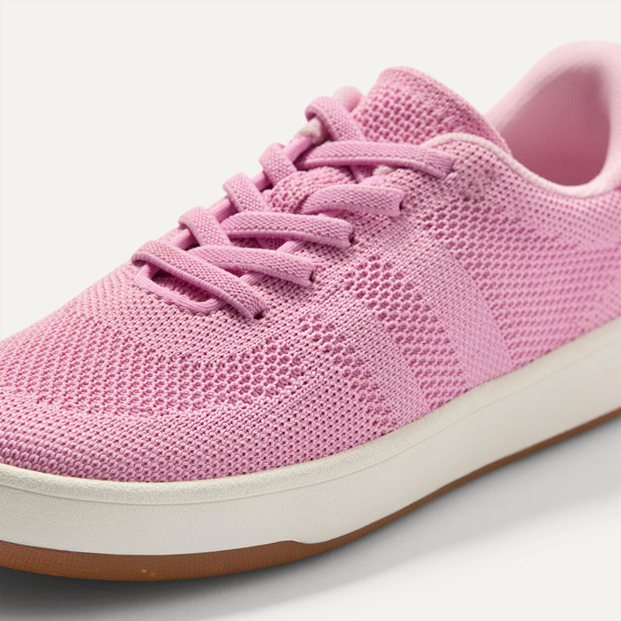 Overlay::Stretchy, No-Tie Laces | Alt:: Close up of the vamp and laces of The Kids Stretch Sneaker in Bubble  Pop.