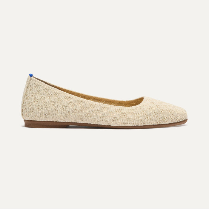 side | The Max Square in Conch shown from the side.