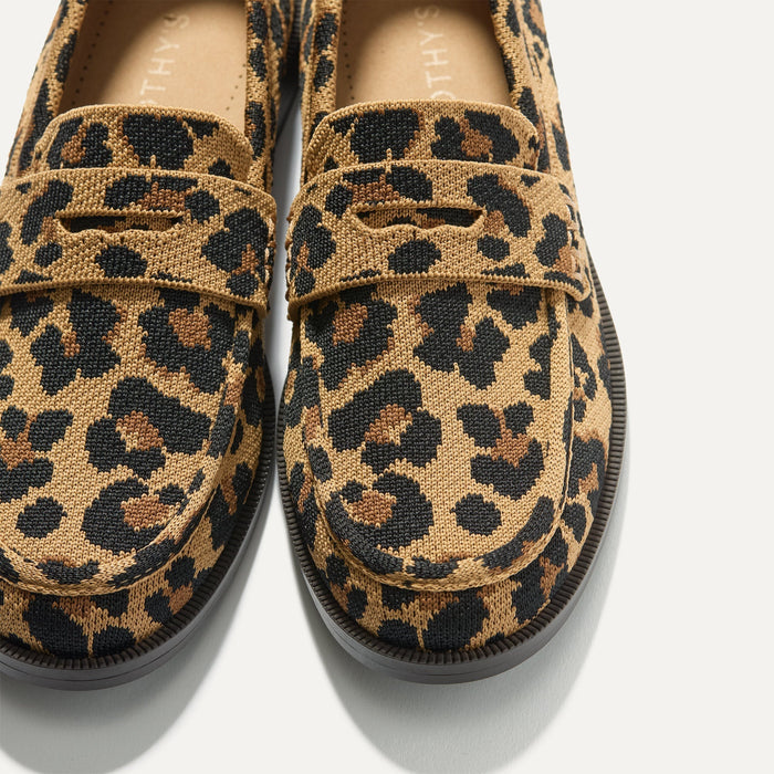 Close up of the toe and vamp of The Penny Loafer in Classic Cat.