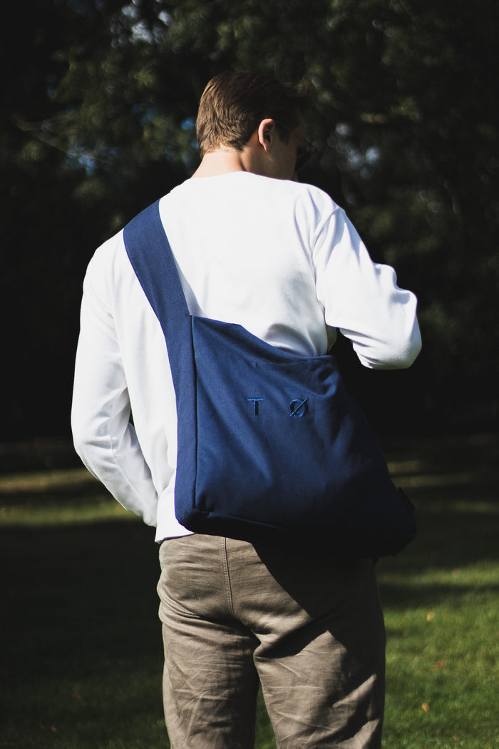 Wide-Strap TØTE Bag | Navy Blue