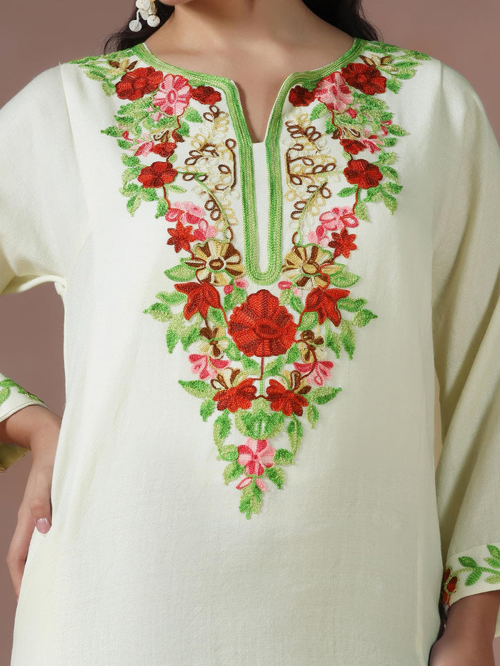 Winter Women Acrylic Cream Embroidered Kurta.