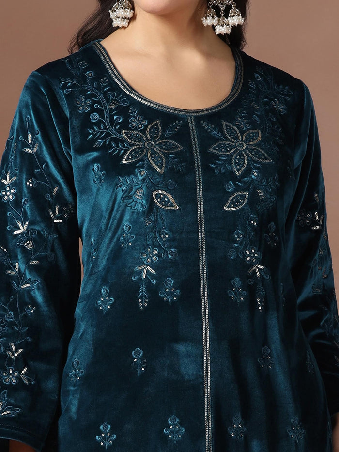 Winter Women Velvet Blue Embroidered Kurta With Comfort Pant Dupatta.