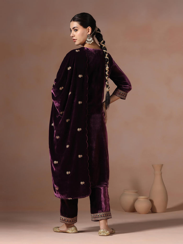 Winter Women Velvet Burgundy Embroidered Kurta With Comfort Pant Dupatta.