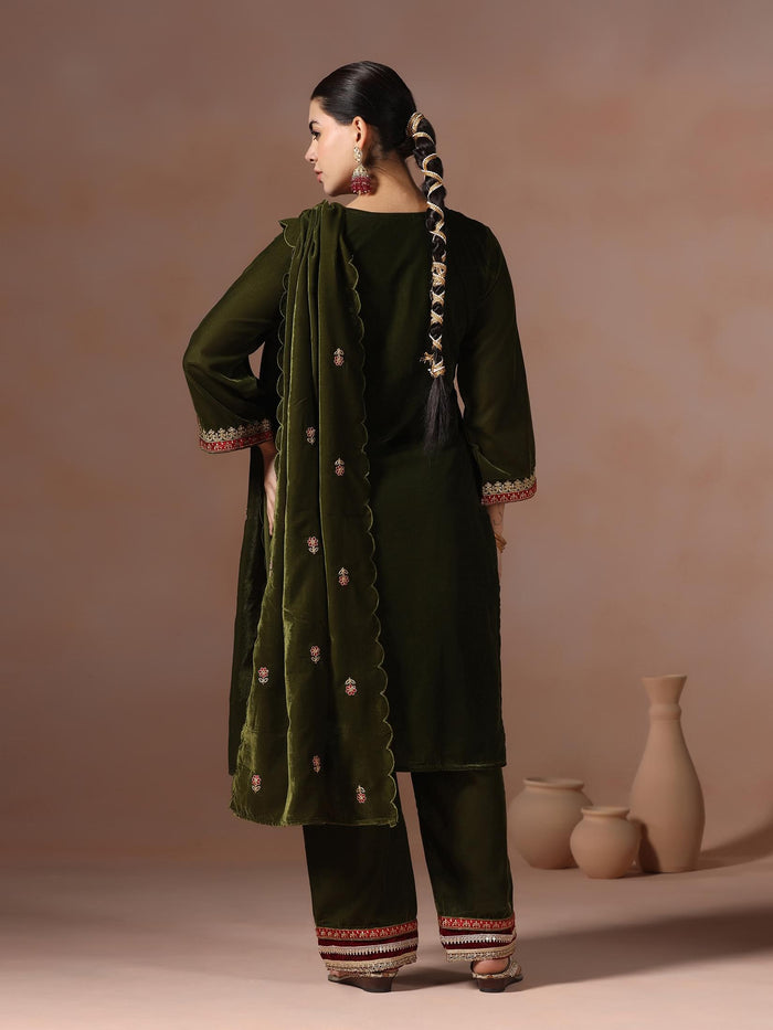 Winter Women Velvet Green Embroidered Kurta Comfort Pant Dupatta.