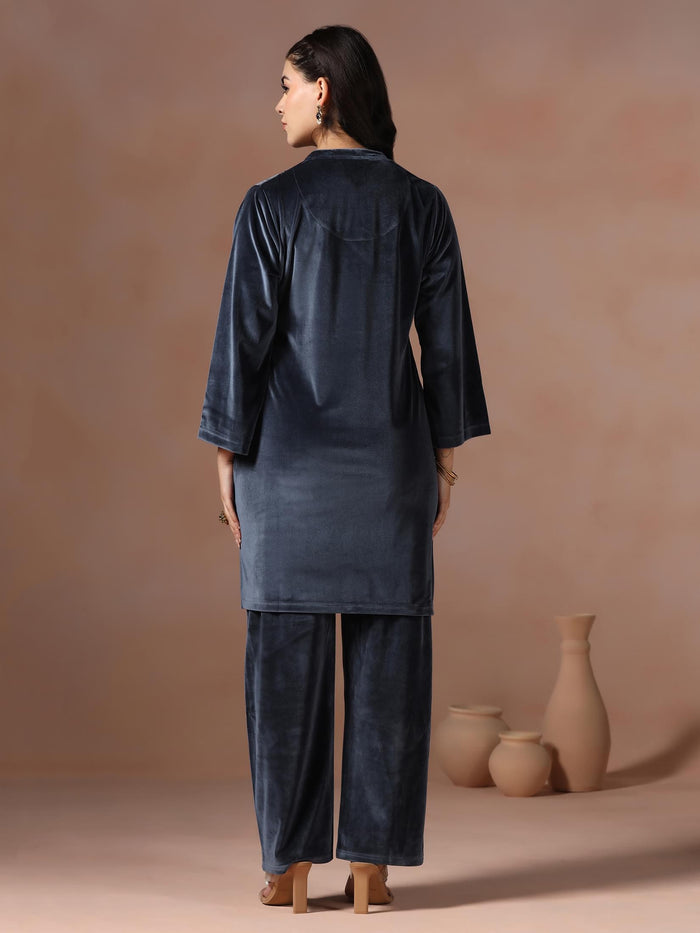Winter Women Velvet Grey Embroidered Co-Ord Set.