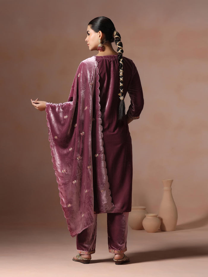 Winter Women Velvet Lilac Embroidered Kurta Comfort Pant Dupatta.