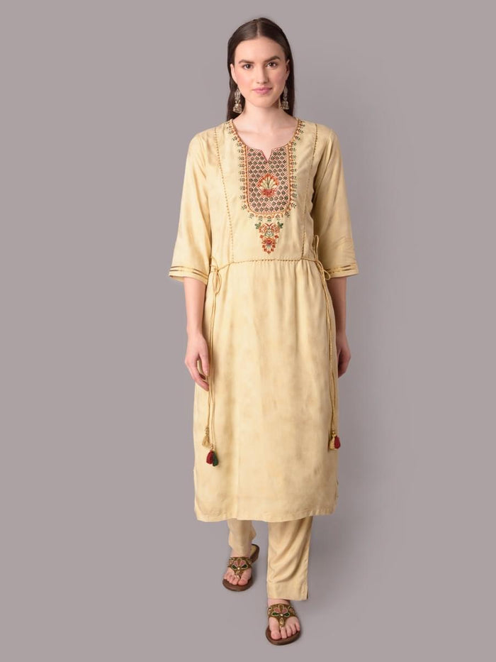 Women Beige Kurta With Trouser.