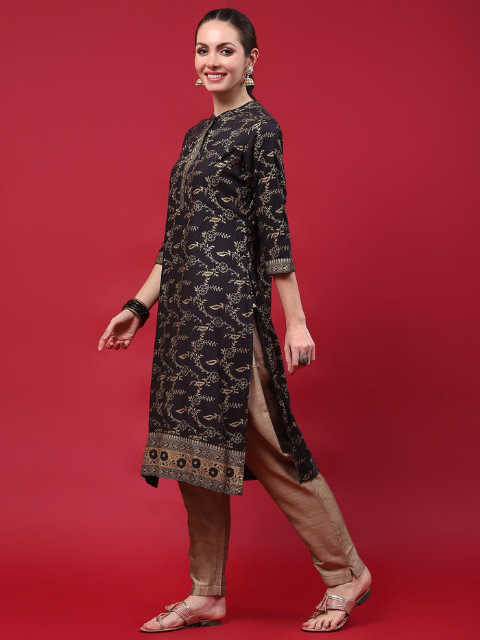Women Black Floral Printed Kurta.