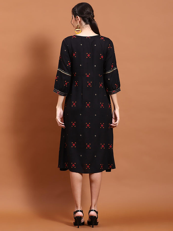 Women Black Geometric Print Dress.