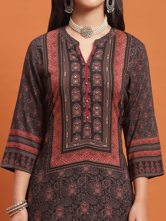 Women Black Geometric Print Kurta Comfort Pant Dupatta.