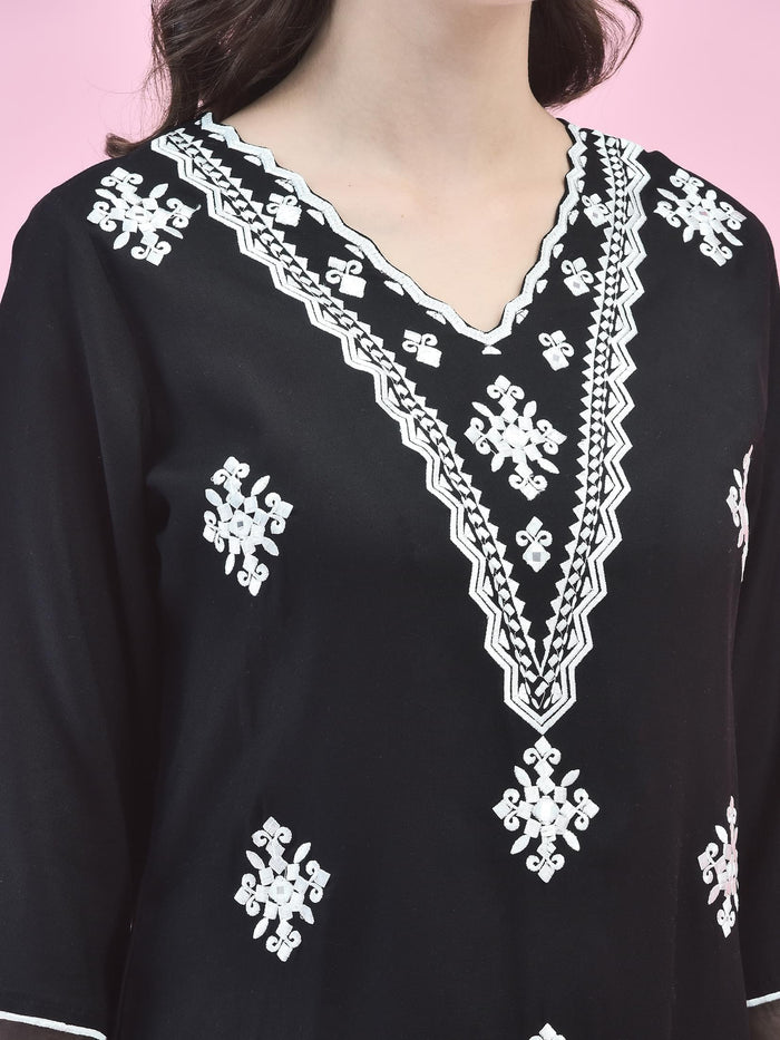 Women Black Liva Rayon Kurta Comfort Pant Dupatta.