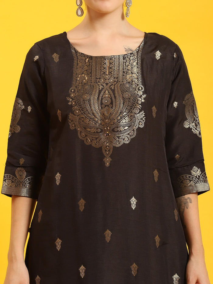 Women Black Printed Kurta Trouser Dupatta.