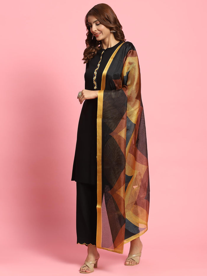 Women Black Solid Kurta Trouser Dupatta.