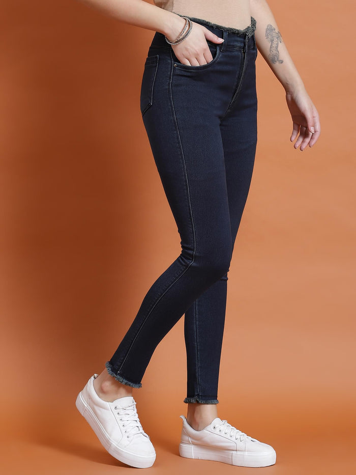 Women Black Solid Narrow Fringe Jegging.