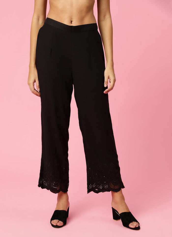 Women Black Solid Trouser.