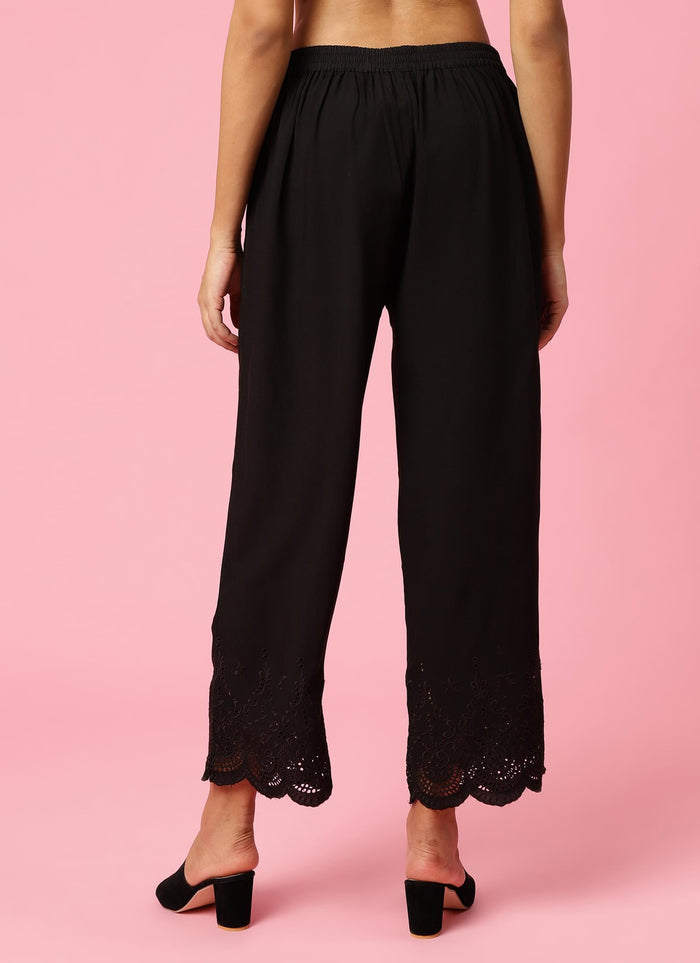 Women Black Solid Trouser.