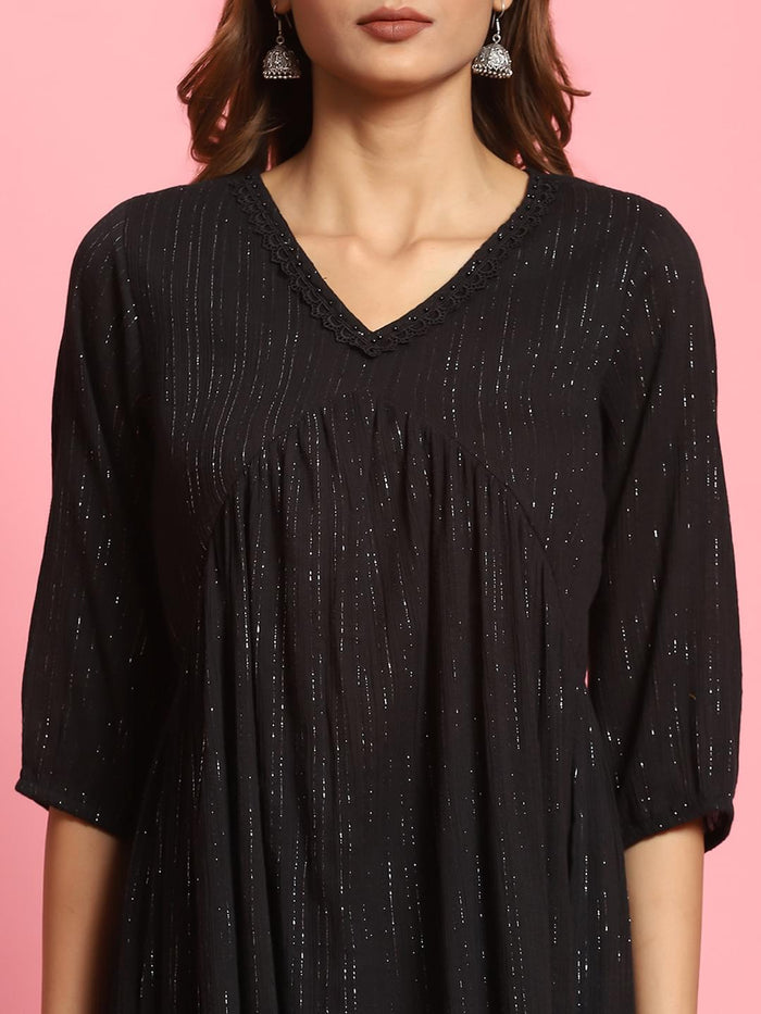 Women Black Solid Tunic.