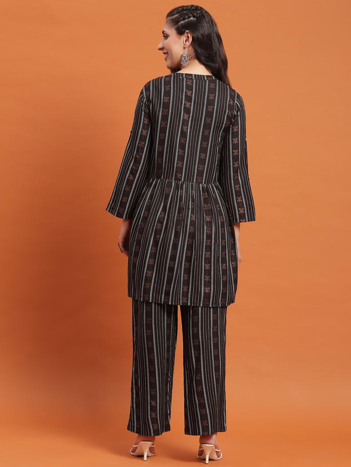 Women Black Stripe Print Co-Ord Set.
