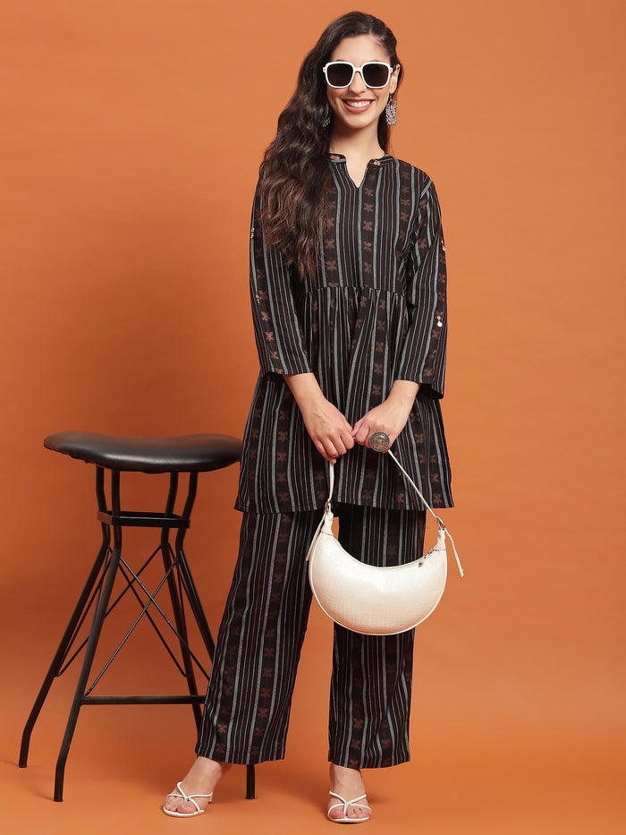 Women Black Stripe Print Co-Ord Set.