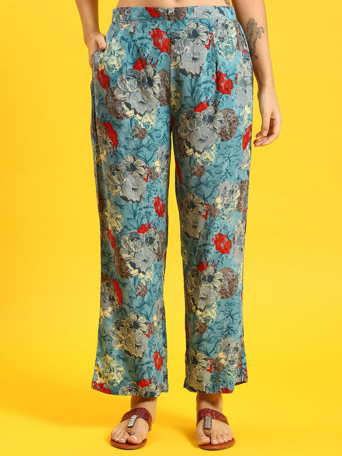 Women Blue Floral Print Co-Ord Set.