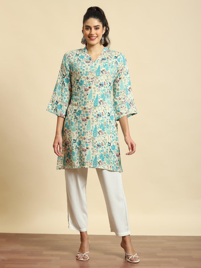 Women Blue Floral Print Kurti.
