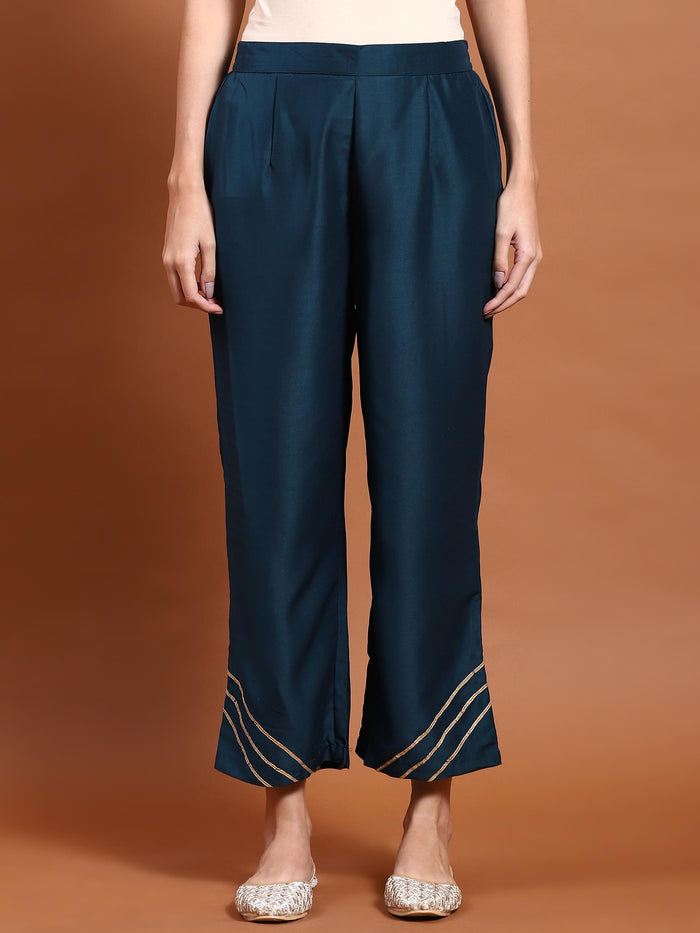 Women Blue Geometric Print Kurta With Comfort Pant.