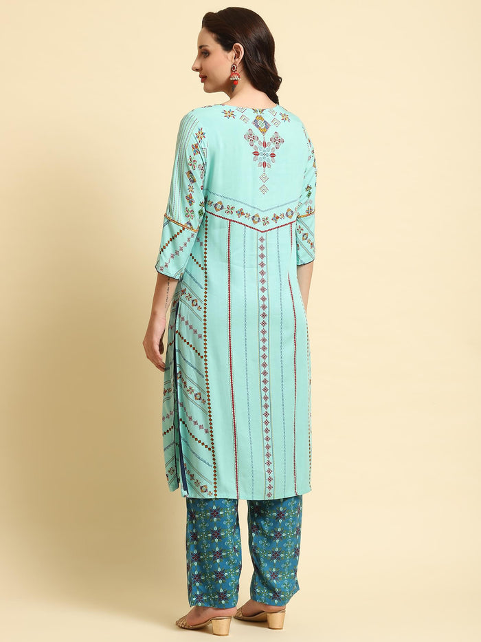 Women Blue Geometric Printed Kurta With Comfort Pant.