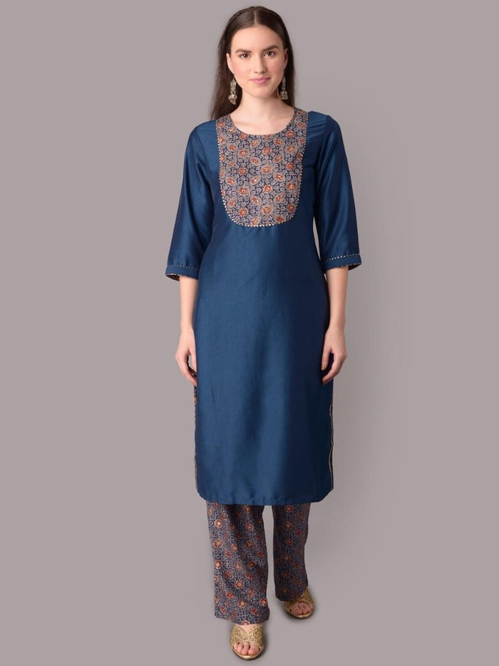 Women Blue Kurta With Trouser.