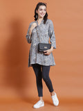 Women Blue Paisley Print Tunic.