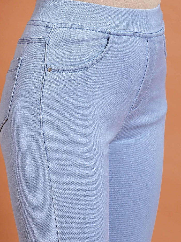 Women Blue Solid Narrow Jegging.