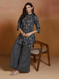 Women Cambric Indigo Printed Kurta With Wide Leg Pant.
