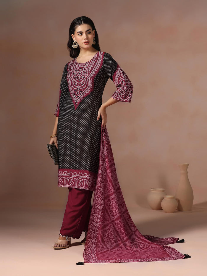 Women Chanderi Black Bandhani Print Embroidered Kurta Comfort Pant Dupatta.