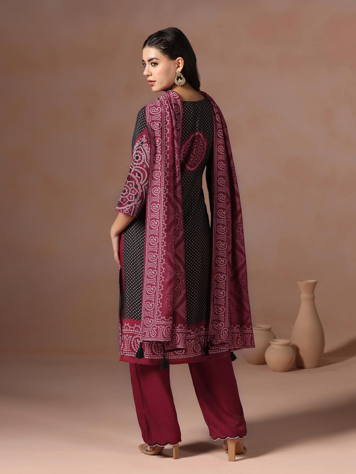 Women Chanderi Black Bandhani Print Embroidered Kurta Comfort Pant Dupatta.