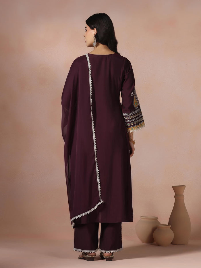 Women Chanderi Burgundy Embroidered Kurta Comfort Pant Dupatta.