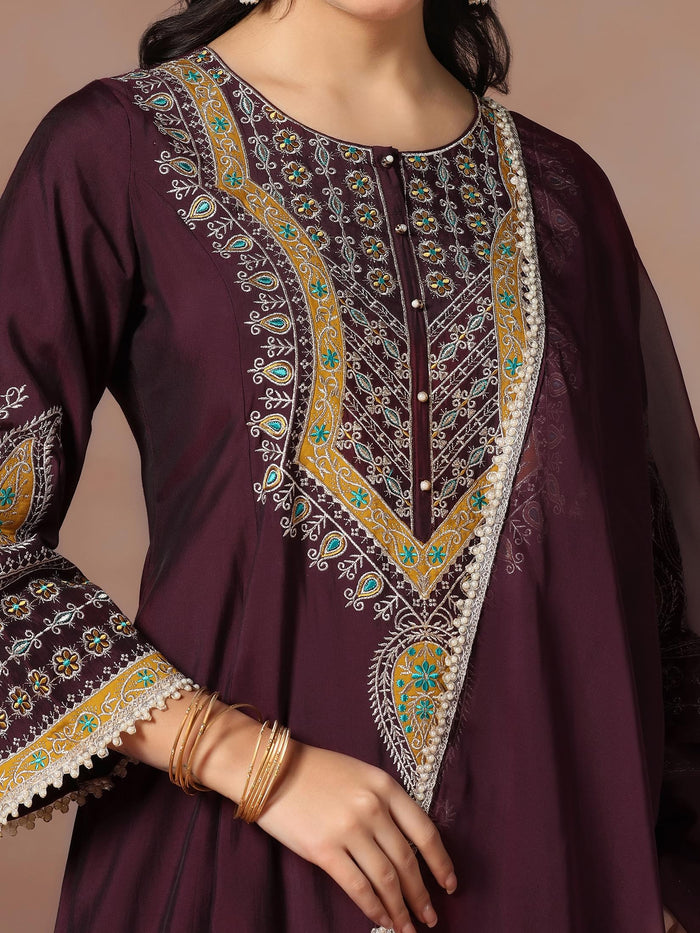 Women Chanderi Burgundy Embroidered Kurta Comfort Pant Dupatta.