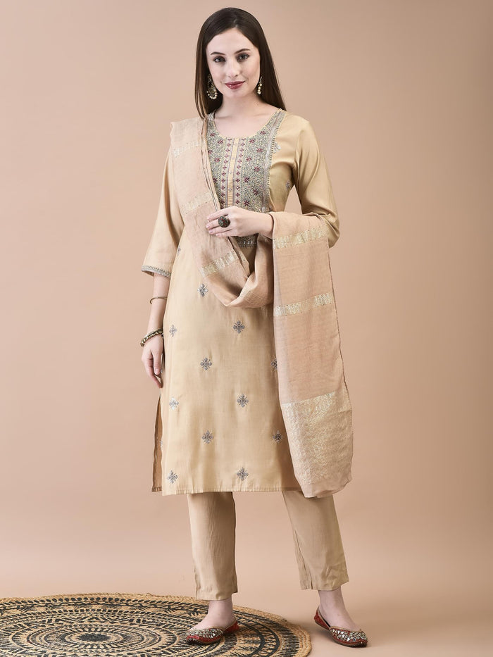 Women Chanderi Cream Embroidered Kurta Trouser Dupatta.