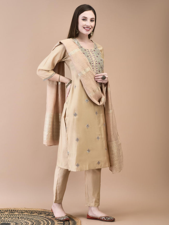 Women Chanderi Cream Embroidered Kurta Trouser Dupatta.
