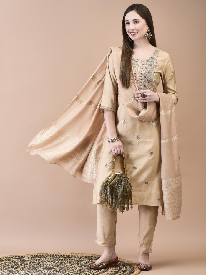 Women Chanderi Cream Embroidered Kurta Trouser Dupatta.