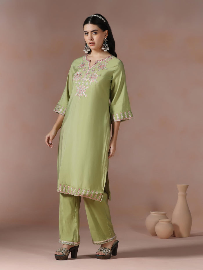 Women Chanderi Green Embroidered Kurta Comfort Pant Dupatta.