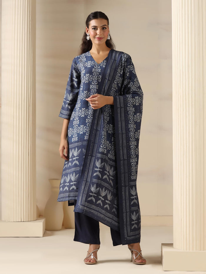 Women Chanderi Navy Blue Geometric Print Kurta Comfort Pant Dupatta.